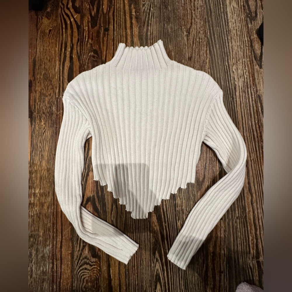Forever 21 Cream Ribbed Turtleneck Sweater Small